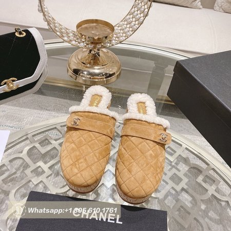 Chanel 21B Brown Suede Turnlock CC Logo Shearling Clog 35-41