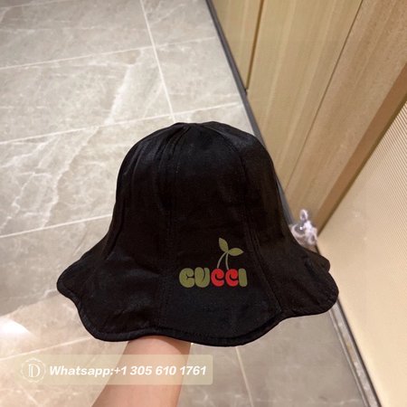 Gucci Jumbo Bucket Hat