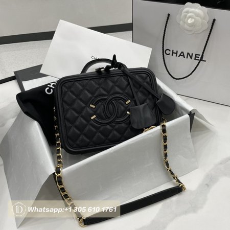 Chanel CC Filigree Vanity Case Quilted Medium Black