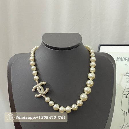 Chanel Glass Pearls CC Necklace Gold/Pearly White