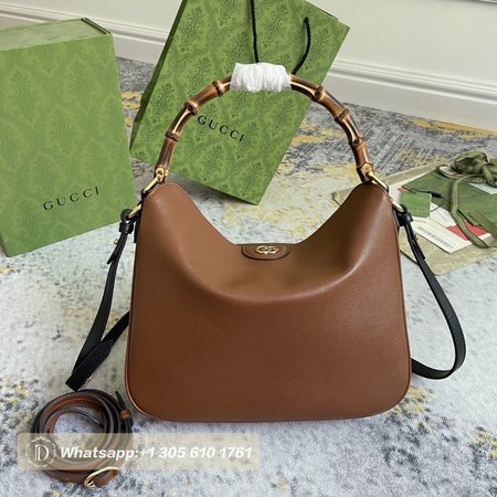 Gucci Diana Medium Shoulder Bag