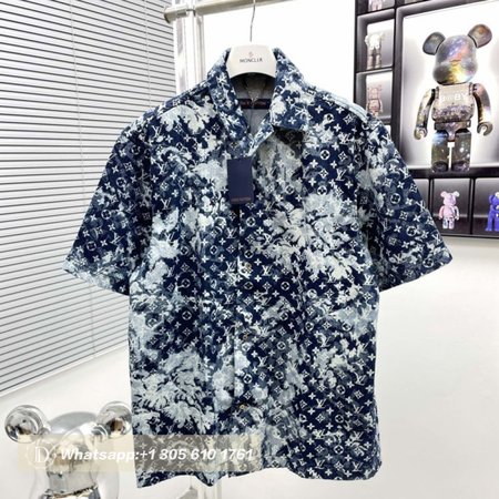 hawaiian tapestry shirt