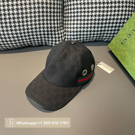 Gucci Baseball Cap GG Canvas Beige