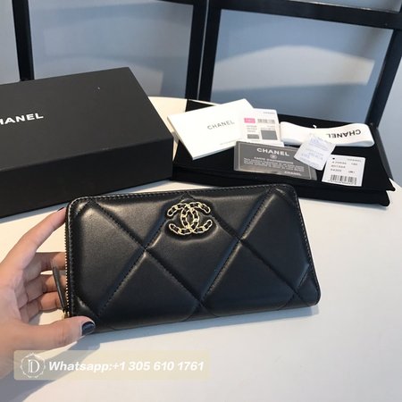 Chanel 19 Long Zipped Wallet Black