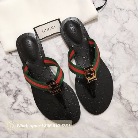 GUCCI Interlocking GG Logo Sandals