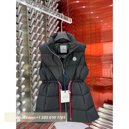 Moncler Gerardmer Down Vest In Black